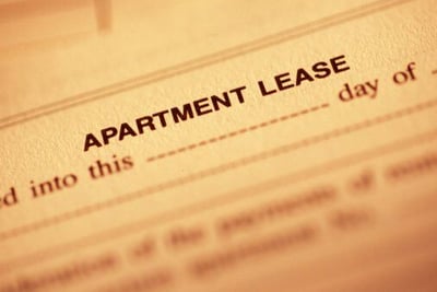 What To Look Out For When Signing Apartment Leases-featured