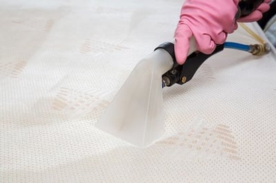 How to Easily Deep Clean Your Mattress in Chico and Redding Rentals-featured