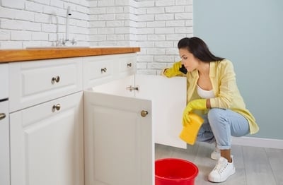 Rental Living Tips: Call Maintenance Staff When You Need Them!-featured